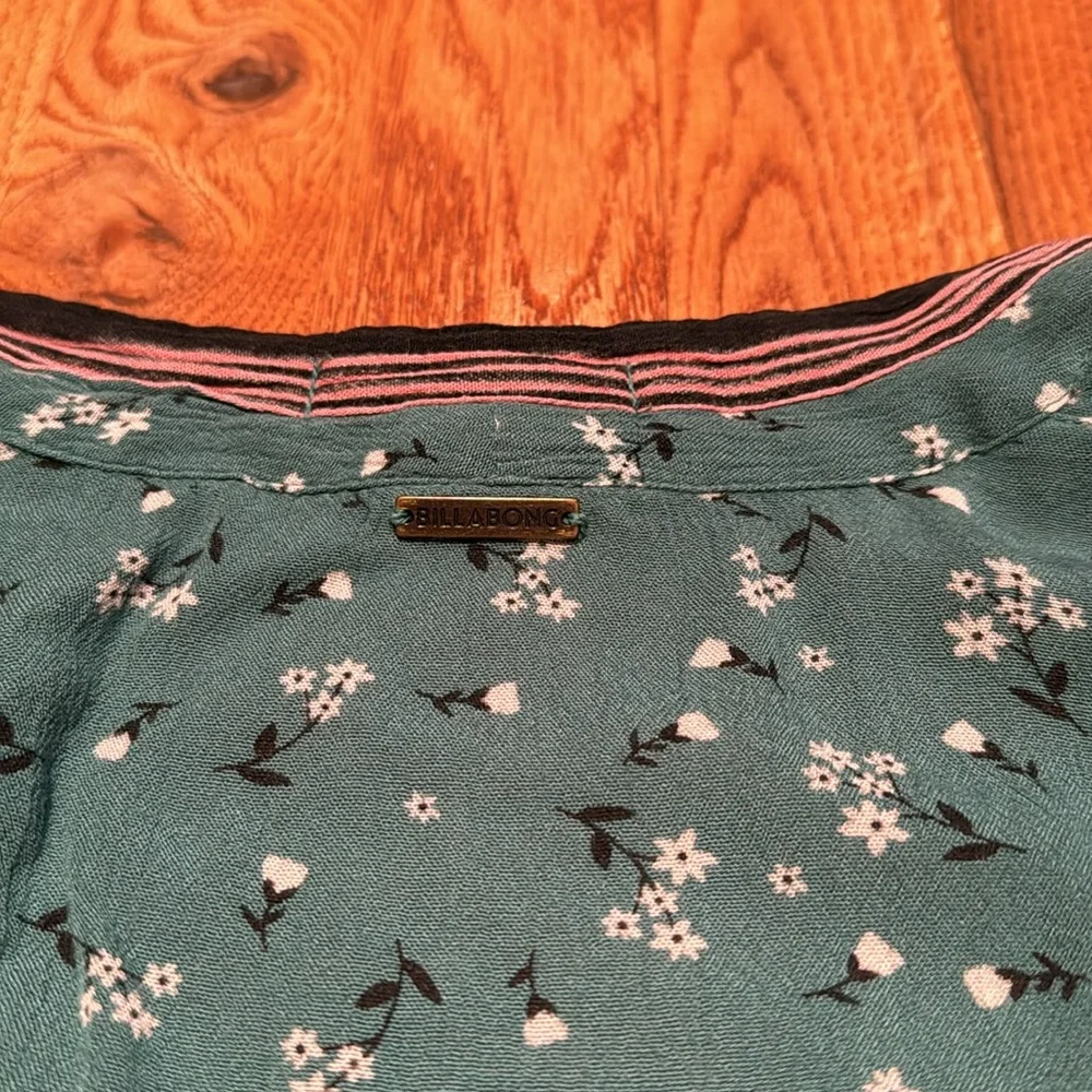 Billabong 100% rayon green floral open cardigan size s/m - Picture 5 of 5